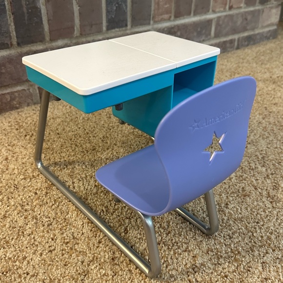 American Girl brand Desk & School Truly Me set - Picture 5 of 6